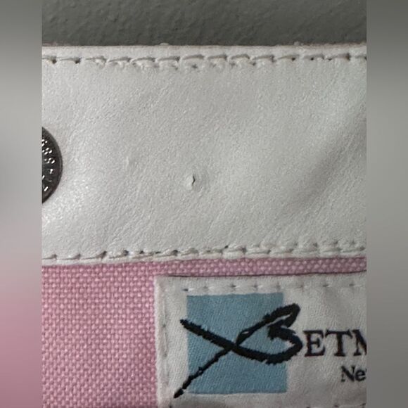 Betmar New York Pink Straw Purse with White Leather Handles - Picture 5 of 6